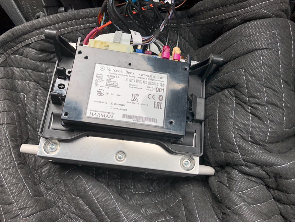 ベンツ H/W テレビキャンセラー E2TV Cクラス W205 / GLCクラス X253 メインユニット取り外しマニュアル 説明書